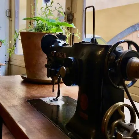 Epicerie Vieille Du Puy En Velay Guest house