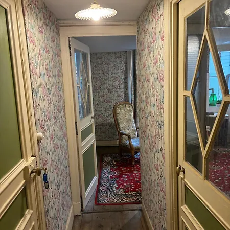 Epicerie Vieille Du Puy En Velay Le Puy-en-Velay